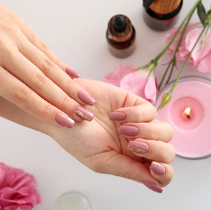Elegant glossy mauve manicure