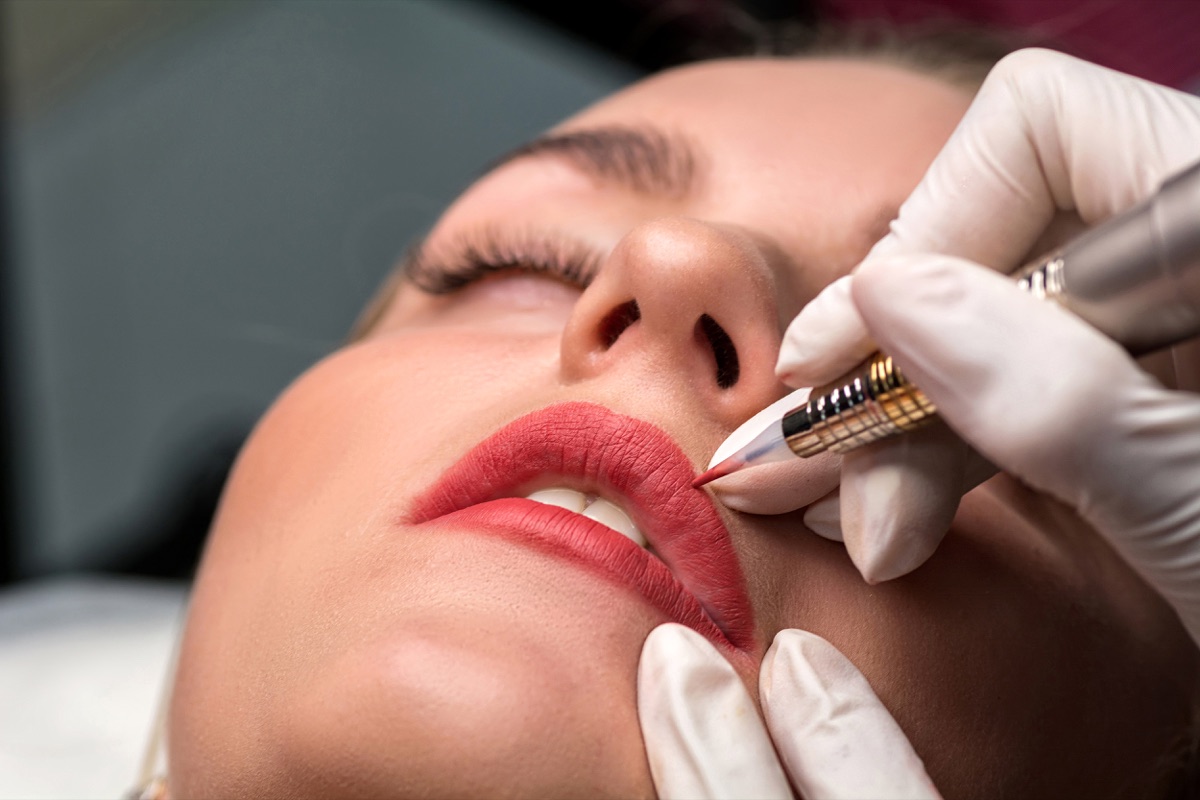 Cosmetic lip tattoo treatment